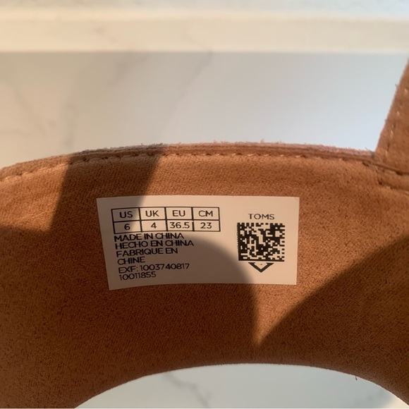 TOMS Pink and Gold Poppy Sandals - Picture 9 of 10